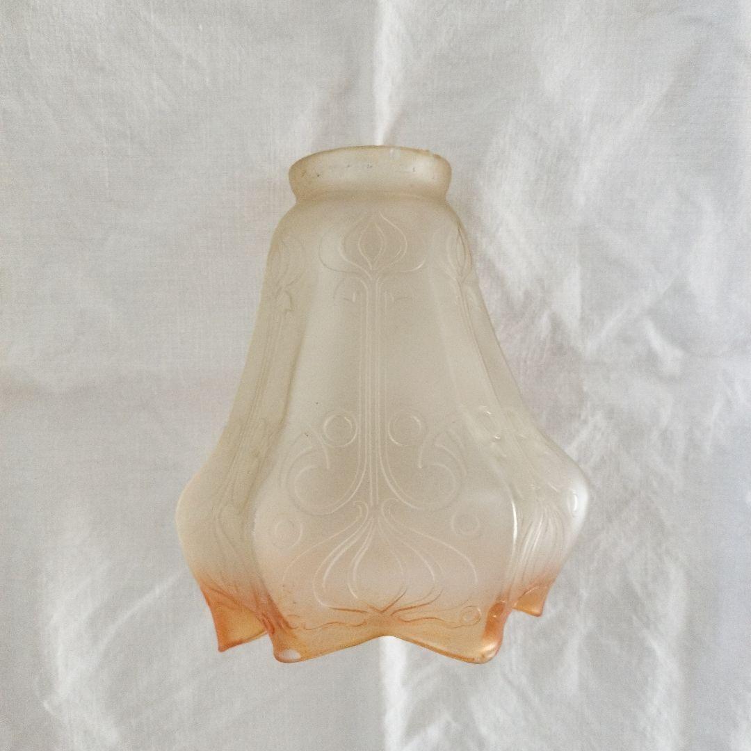 ※Q太郎さま専用※イギリス製　古いガラスランプシェード１点