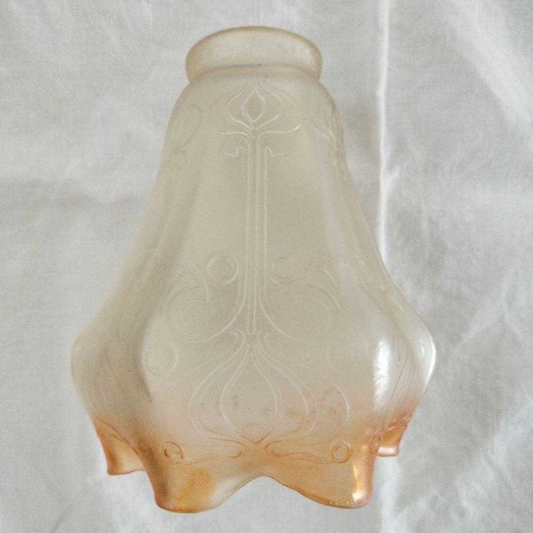 ※Q太郎さま専用※イギリス製　古いガラスランプシェード１点