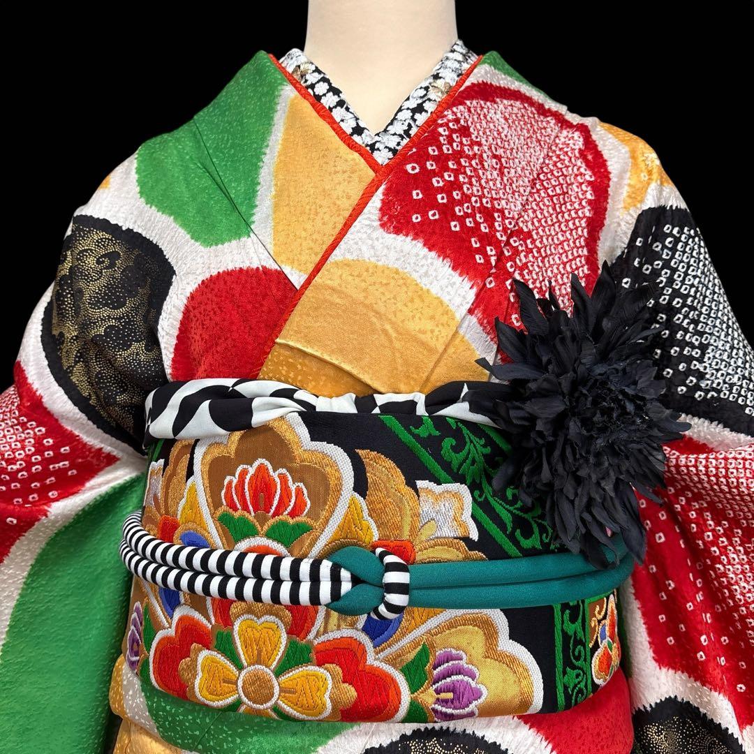 (う19) 個性派‼️彩りの芸術✨総絞り 青海波文様 アンティーク振袖㊗️③点セット