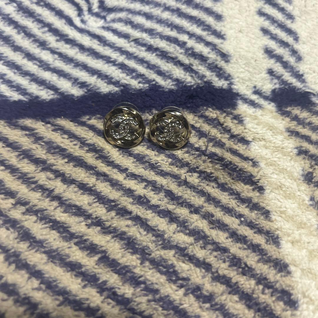 K*様 CHANEL ピアス　美品