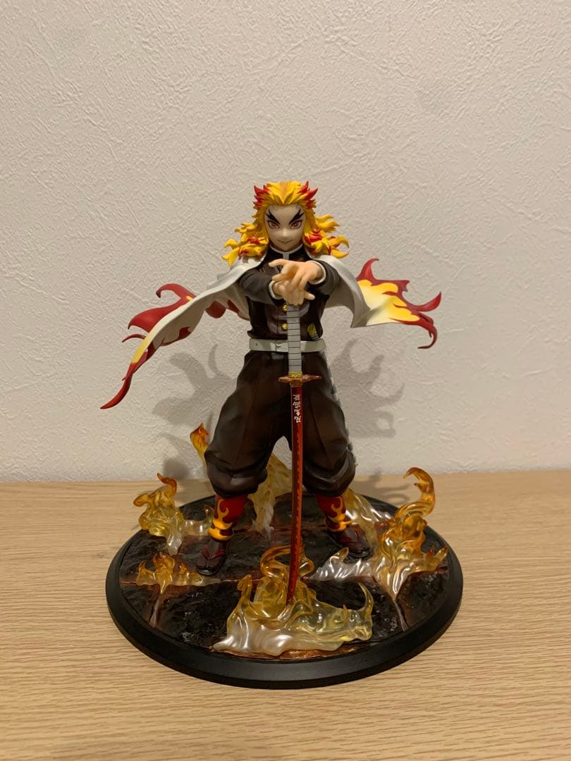 鬼滅の刃 煉獄杏寿郎 フィギュア 劇場版 無限列車編 1/8スケールフィギュア