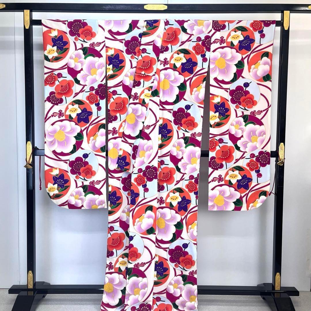 ☆ 振袖 色鮮やかな花模様 牡丹 桔梗 金彩 鳥の子色 K-4159