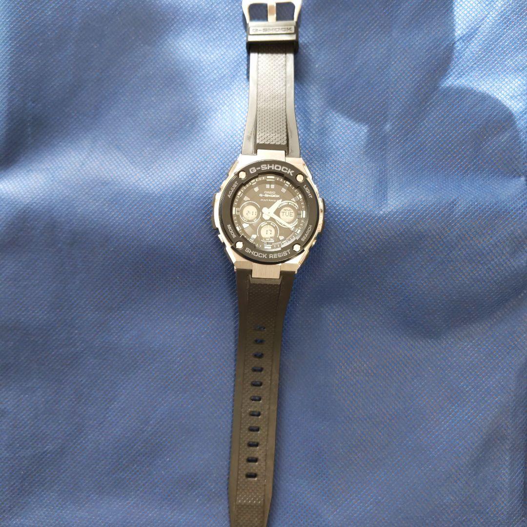 CASIO G-SHOCK GST-W300 ブラック