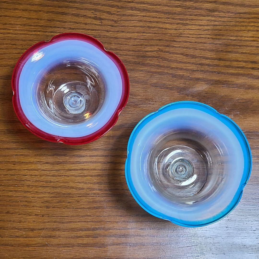 アンティーク　大正～昭和　乳白色　氷グラス　赤/青暈し　吹きガラス