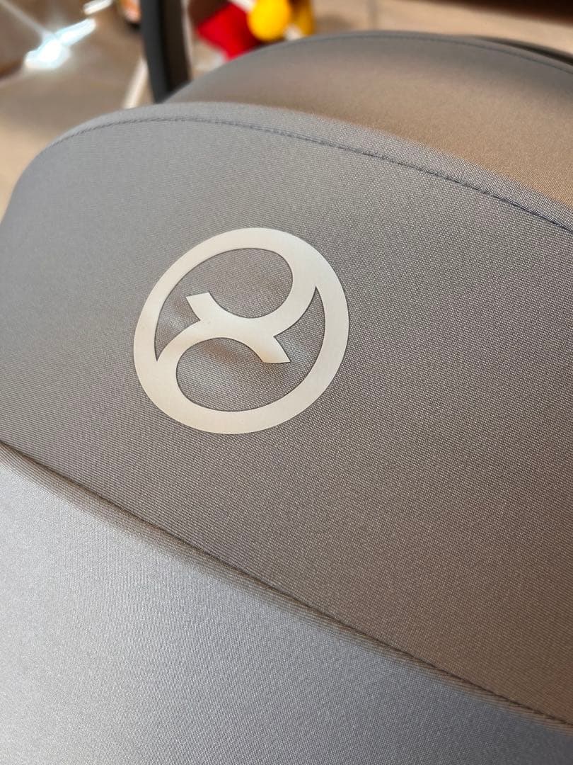 みい［手渡し限定］Cybex CLOUD Z I-SIZE ベースセット