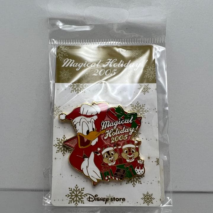 ディズニーストア ドナルド チップ デール クリスマス 2005 ピンバッジ