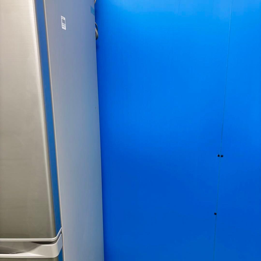 525 東芝 大型冷蔵庫 400L強 右開き 自動製氷 5ドア 大人気