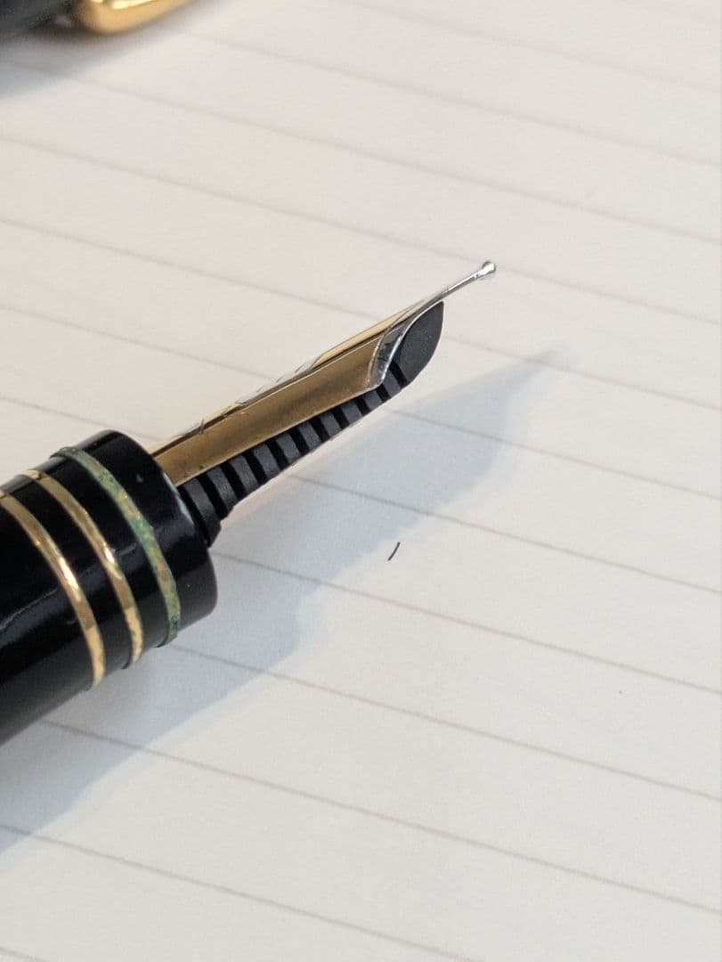 オマス　万年筆　限定　オマス ニューヨーク近代美術館 ペン先18K 750
