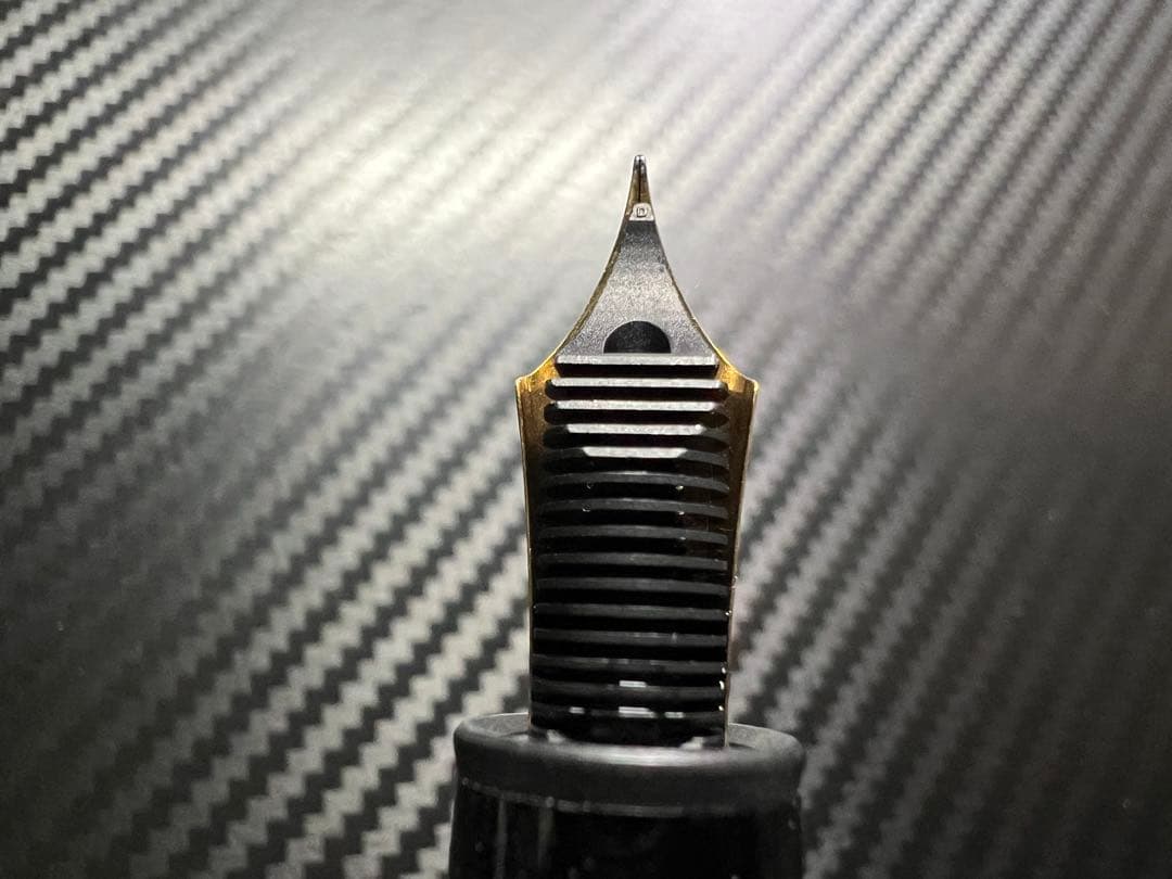 モンブラン 未使用に近い 146 18C 全金 EF 万年筆