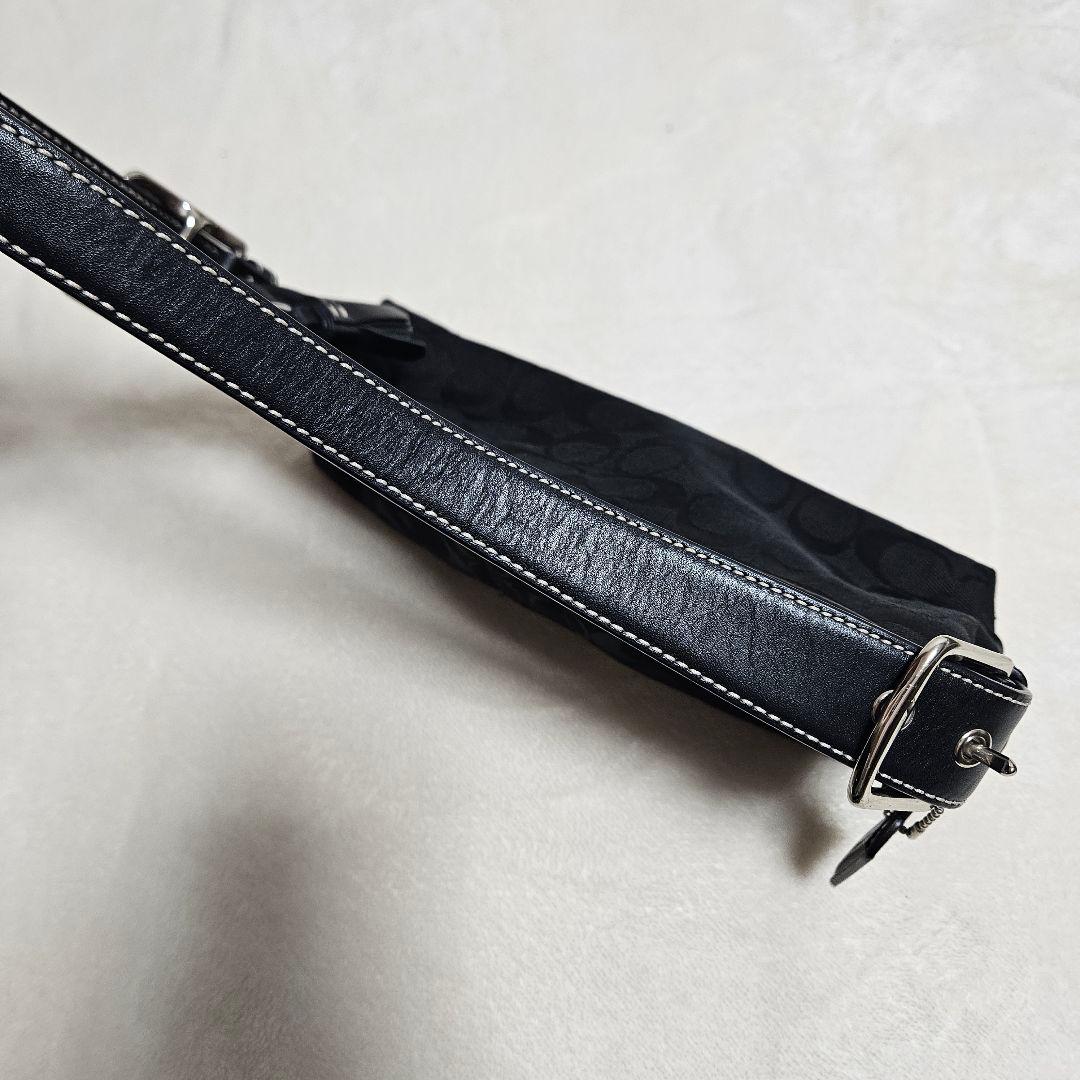 COACH コーチ アクセサリーポーチ ワンショルダーバッグ ブラック