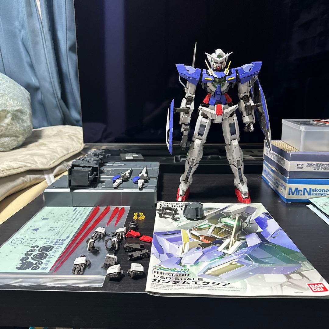 PG 1/60 ガンダムエクシア ガンプラ 完成品未塗装