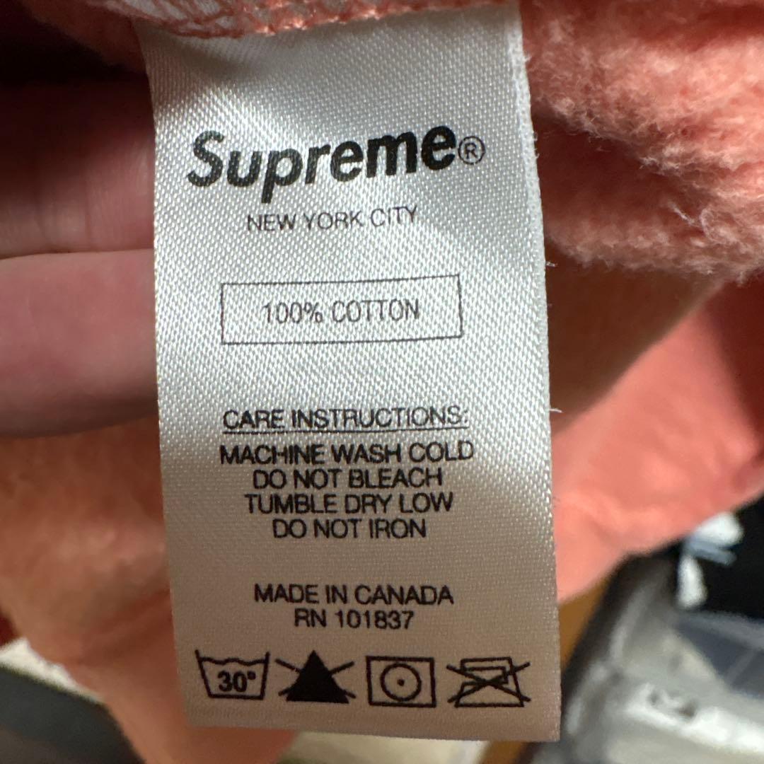 Supreme ピンク フード付きパーカー