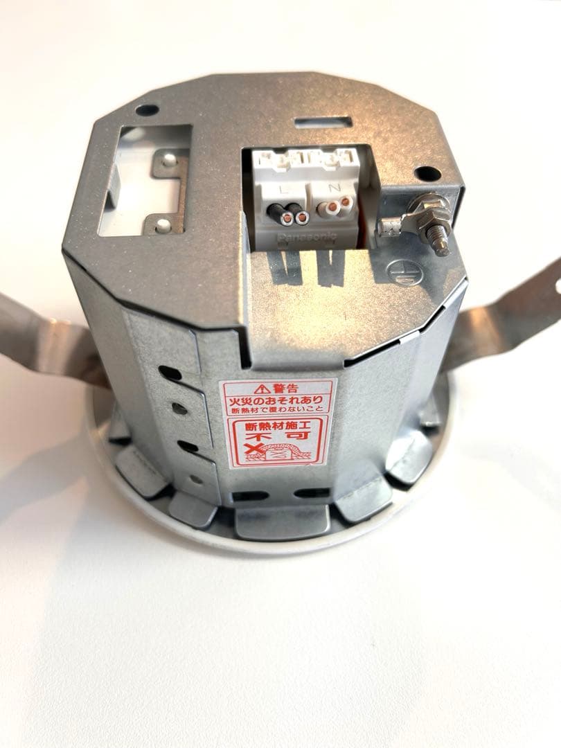 【送料無料】Panasonic　埋め込み型　100φ 非常灯 9個セット