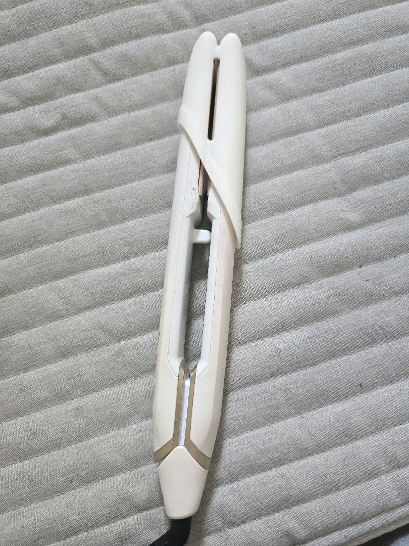 KINUJO ストレートヘアアイロン 海外対応ストレートヘアアイロン ホワイト