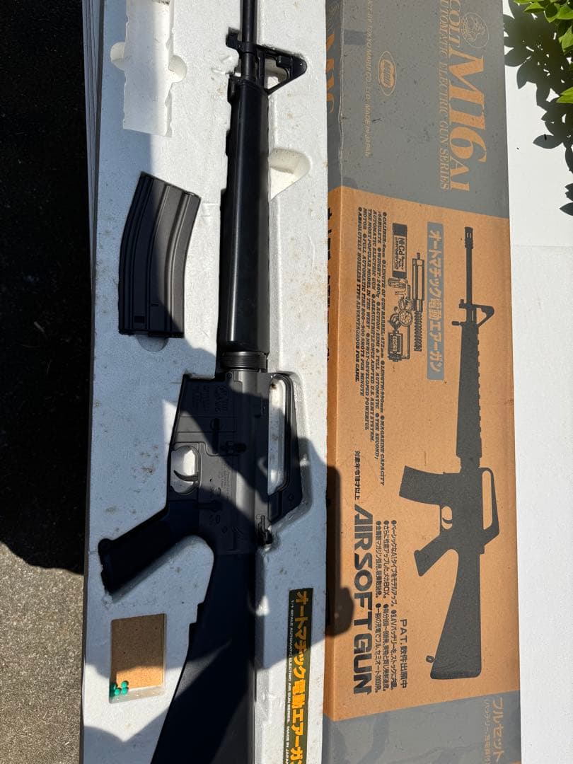 2*z様 東京マルイ　初期M16A1 電動ガン ブラック マガジン付き