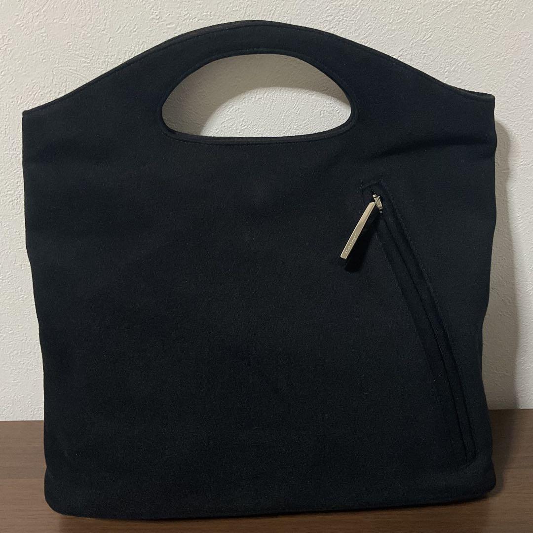 ゆら 使用数日 美品 サルヴァトーレフェラガモ ツイスト ハンドバッグ