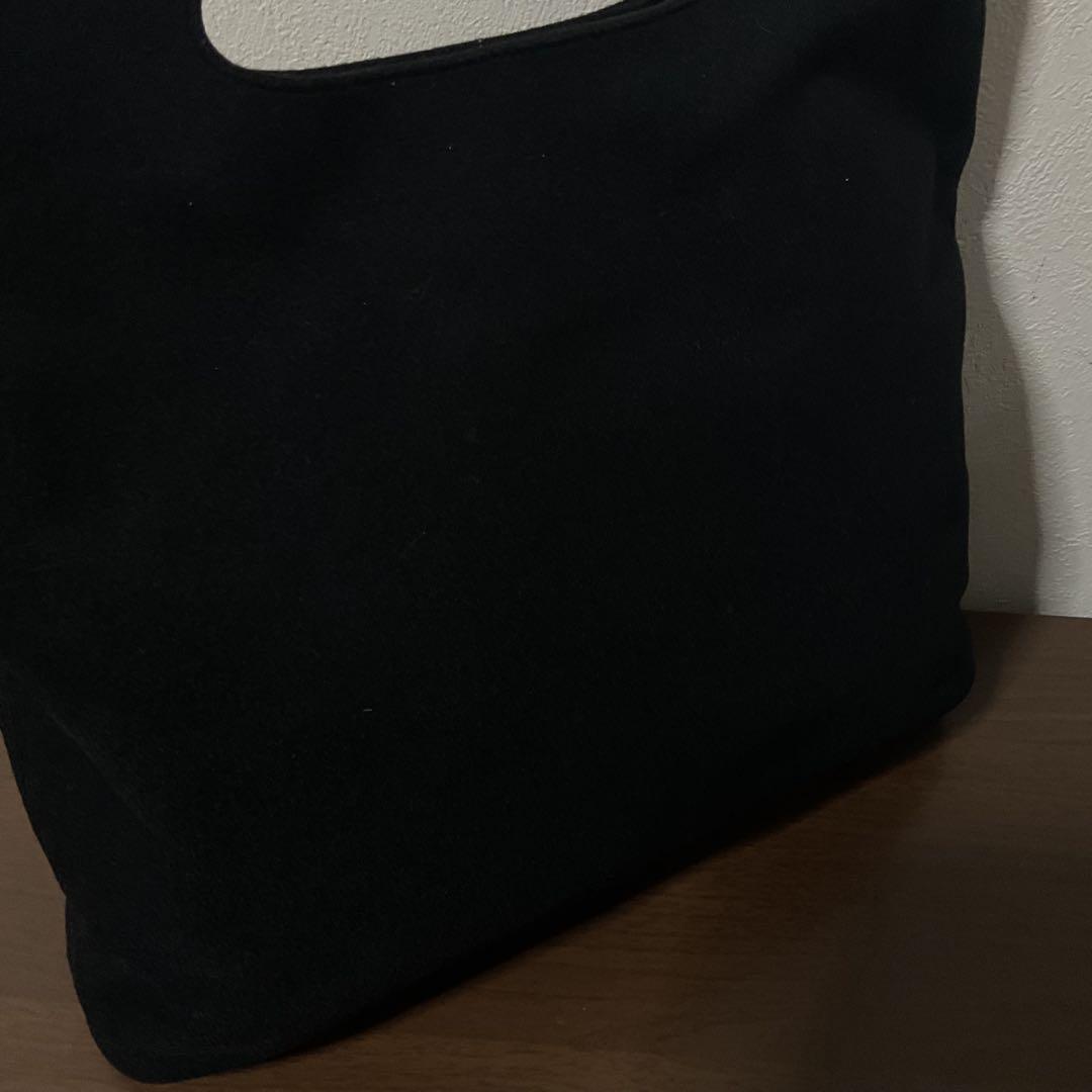 ゆら 使用数日 美品 サルヴァトーレフェラガモ ツイスト ハンドバッグ