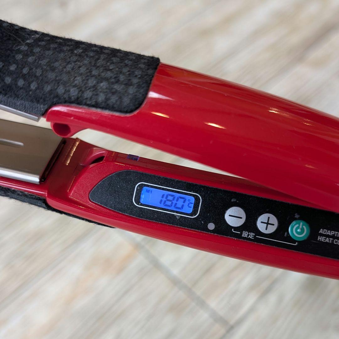 PLIA 赤 ストレートヘアアイロン