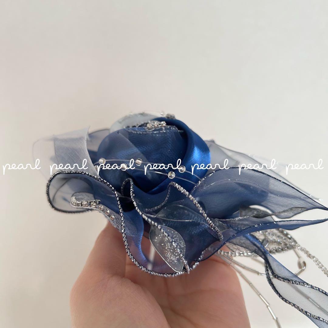 tokyo soire 東京ソワール◆大きめサイズ 華やかバラコサージュ ブルー