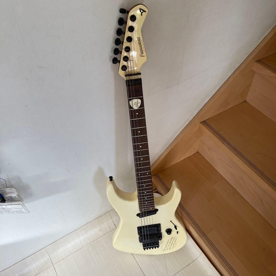 FERNANDES エレキギター アイボリー