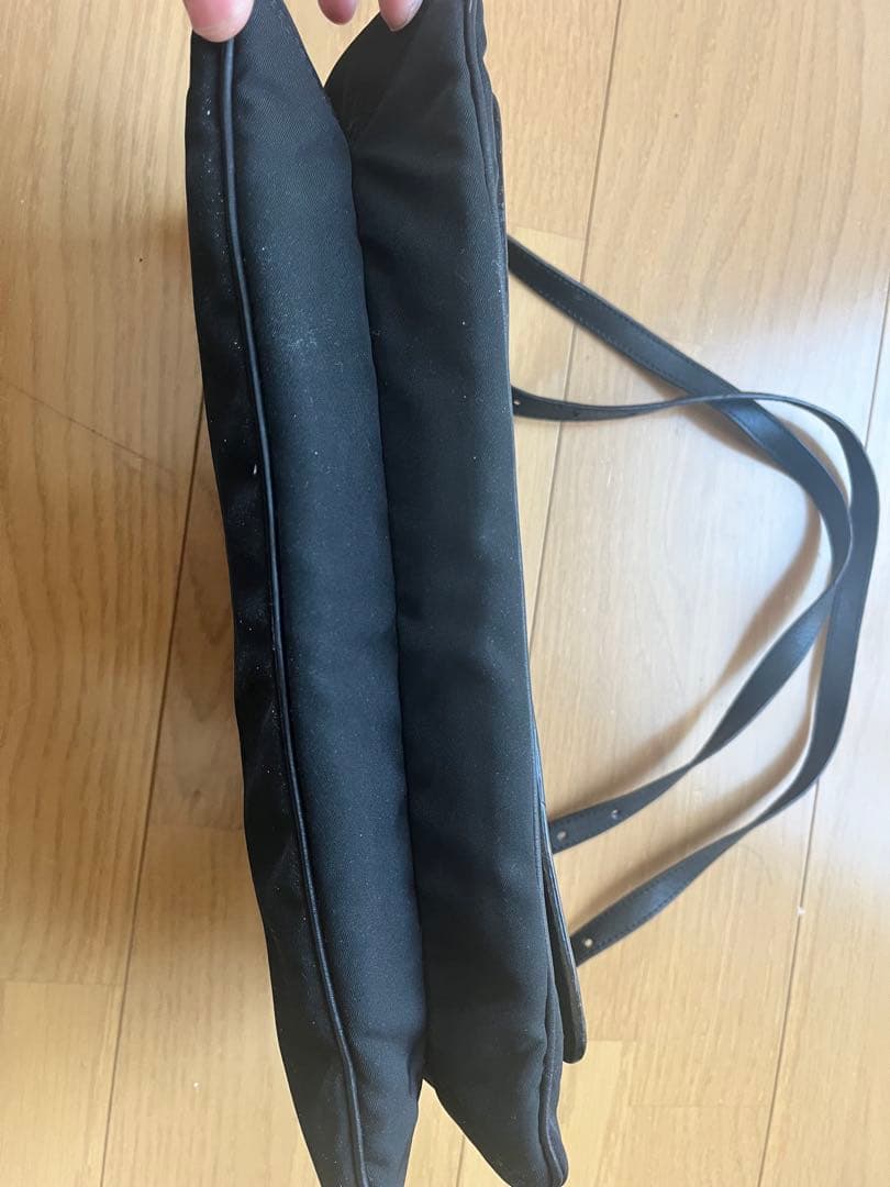 Givenchy ブラック ショルダーバッグ