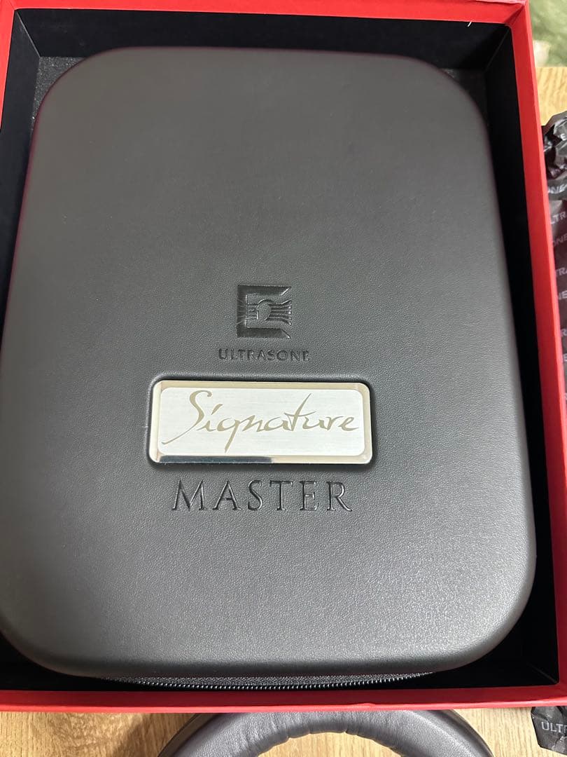 レア初代Ultrasone Signature Master 新品同様品