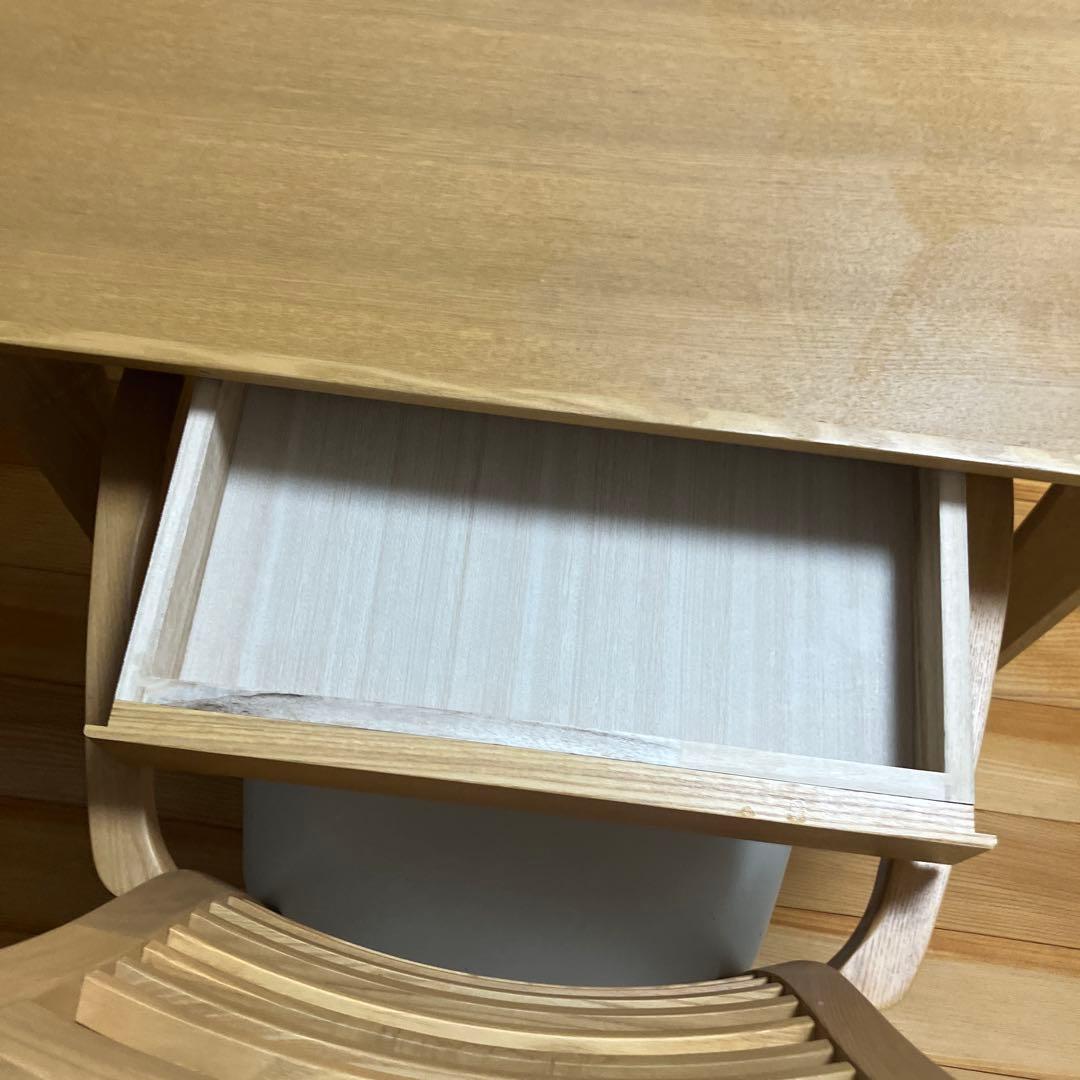 ナチュラルウッド 正方形ダイニングテーブル 中型　ニトリ　※椅子は付きません