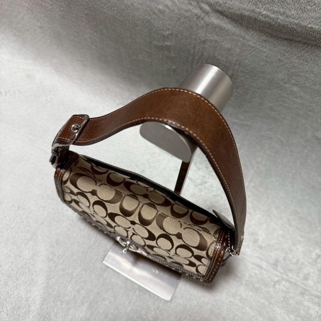 バッグ Coach Signature Turn Lock Shoulder Bag