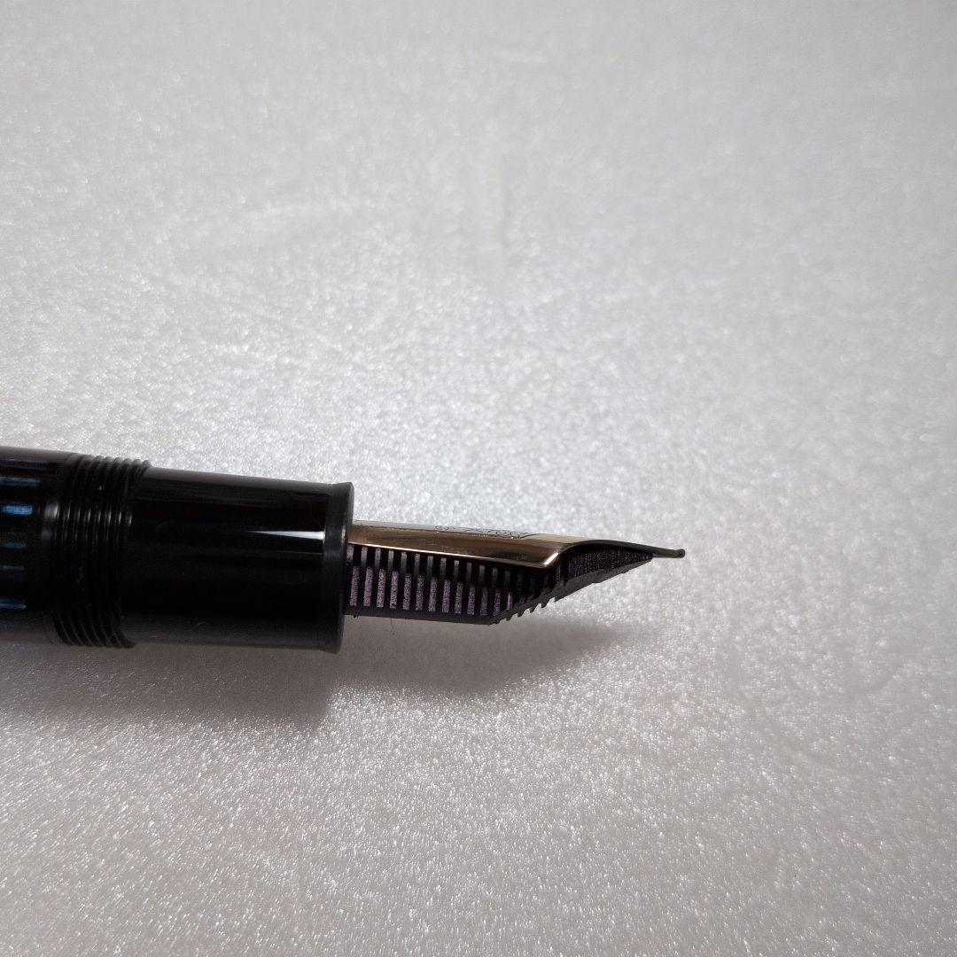 モンブラン・マイスターシュテュック 149 14K中白 (F相当)