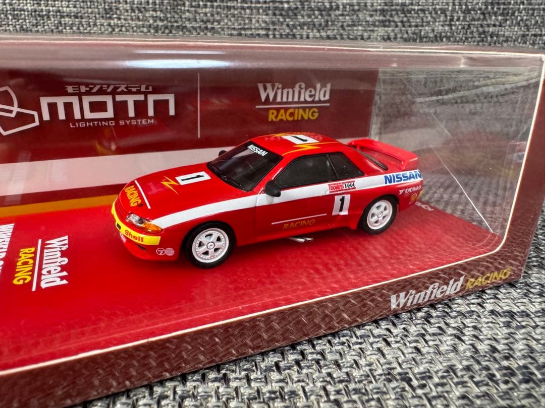 1/64 京商　日産　スカイライン　GT-R Winfield Racing