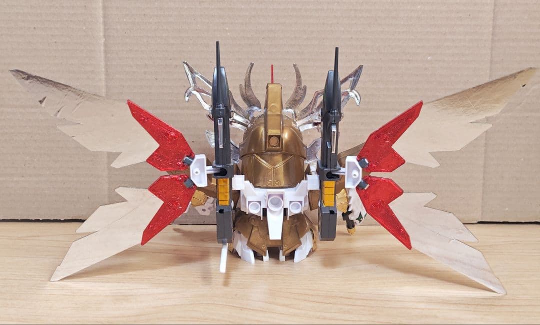 きゅーべー出品 サメの抜け殻 SDガンダム 轟炎武威大将軍 セット