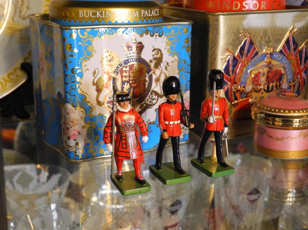 【希少品】イギリス 衛兵 フィギュア 3体セット