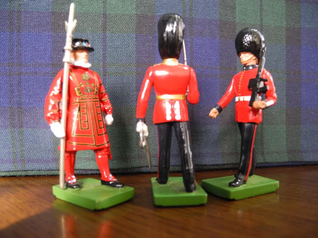 【希少品】イギリス 衛兵 フィギュア 3体セット