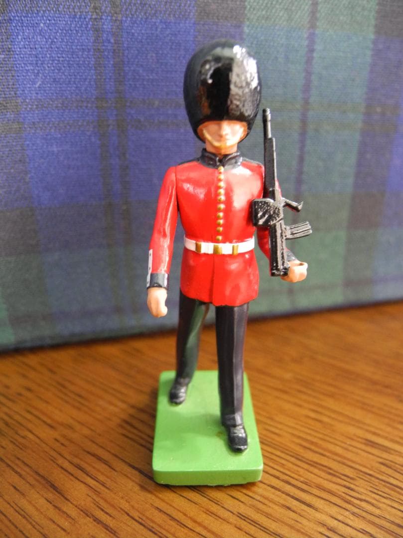 【希少品】イギリス 衛兵 フィギュア 3体セット