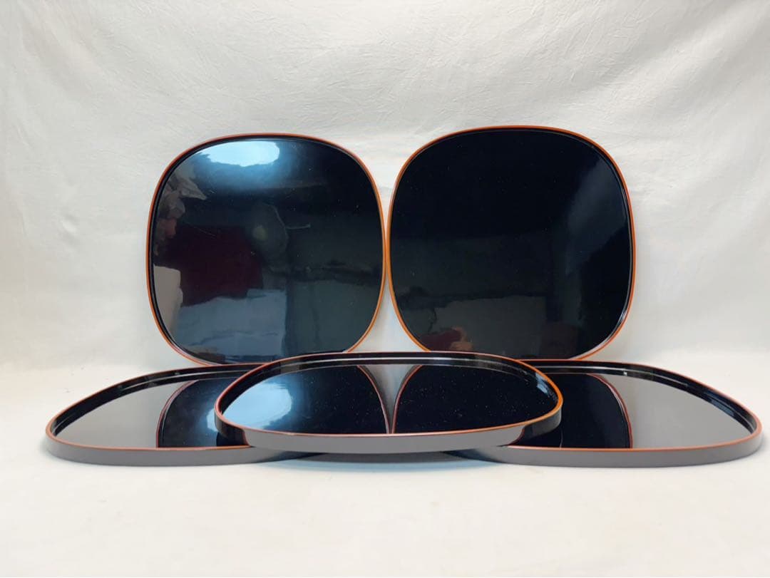 ほぼ未使用 懐石道具 胴張形 黒塗り縁紅 会席膳 5客揃 懐石盆 銘々盆 元箱