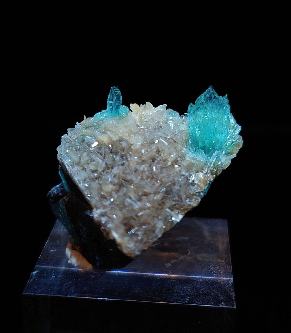 アポフィライト インド産 母岩付き 鉱石 鉱物 ミネラル 標本 原石 犬牙状 ⑥