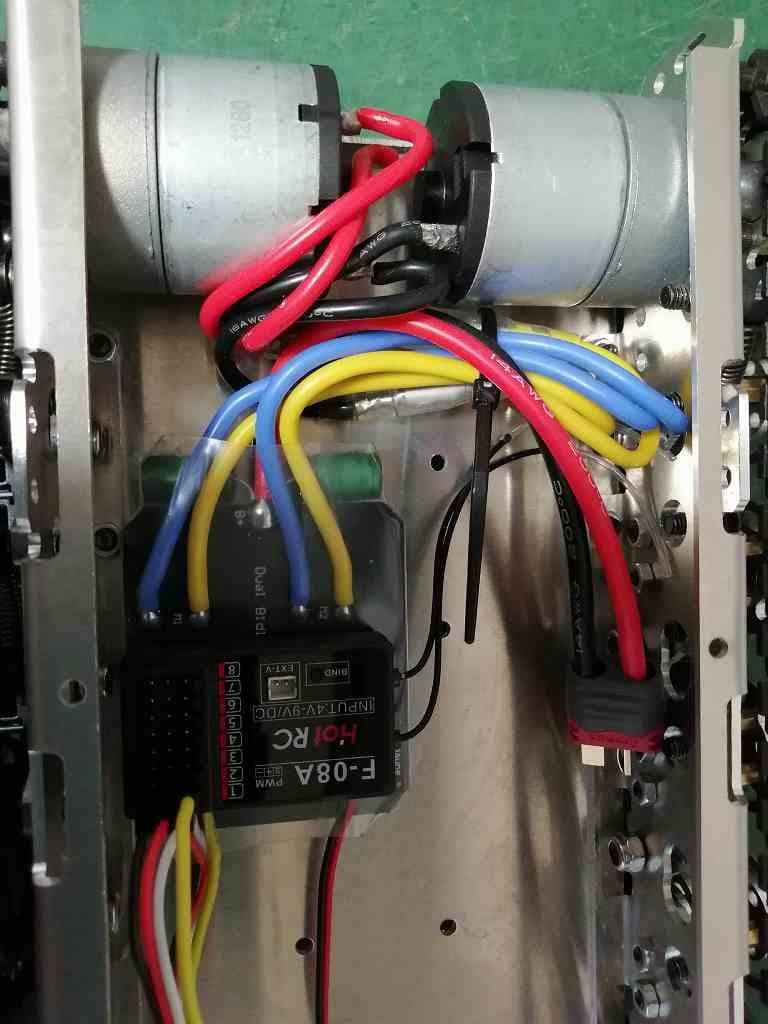 ラジコン 戦車 タンク ロボット アルミ金属製　HOTRC 8チャンネル