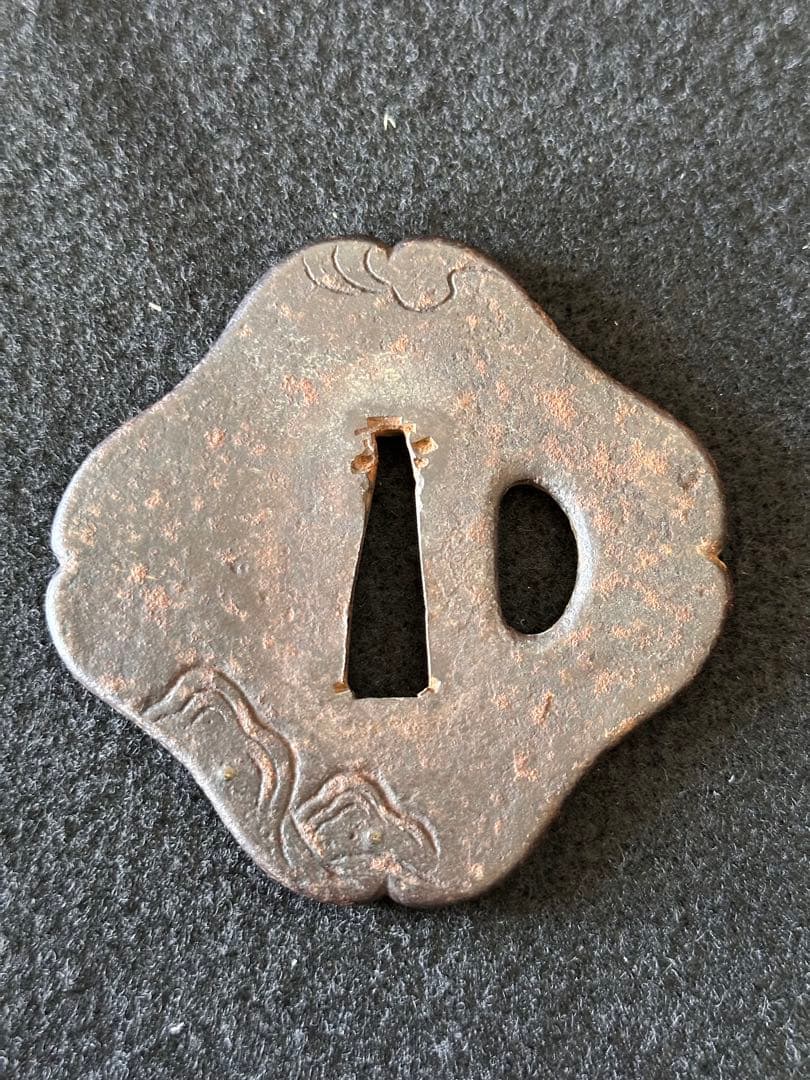 古美術　鉄地山水図刀鍔　古刀剣装具　　時代物　25CC