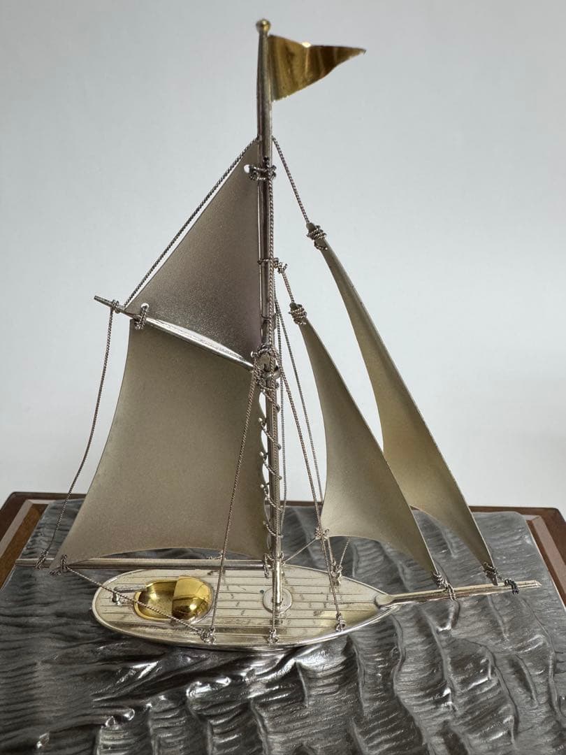 ケ*ン様 銀製　金属製帆船模型 木製台座付き