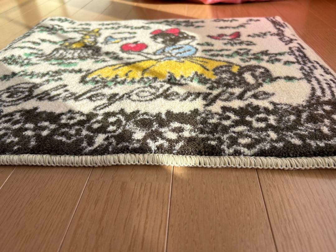 【ノベルティ】ShirleyTemple:白雪姫のラグ 未使用