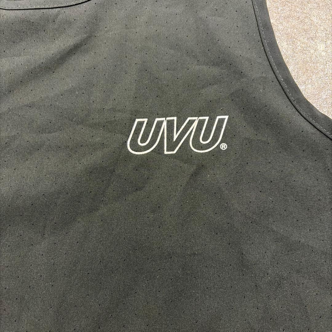 UVU ブラック タンクトップ