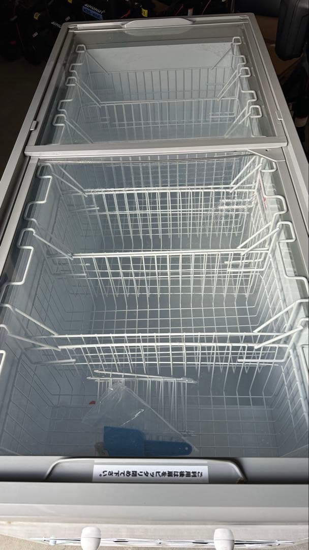 フリーザー ワイヤーバスケット付き デジタル温度表示