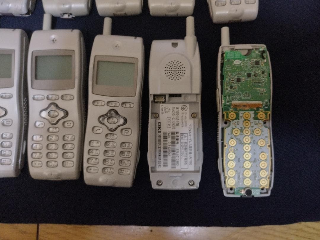 PHSデジタルコードレス電話機 UM7700 沖電気工業株式会社ジャンク