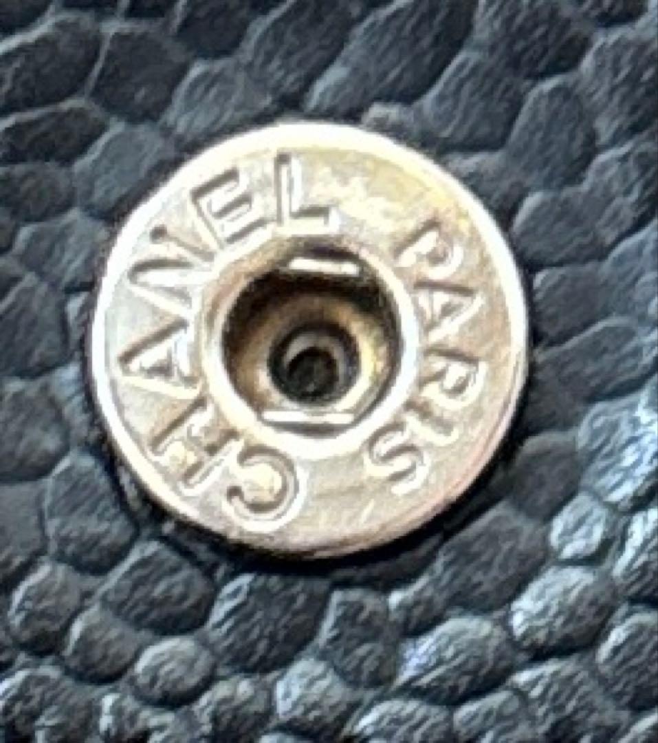 CHANEL シャネル　ブラックレザー 二つ折り財布