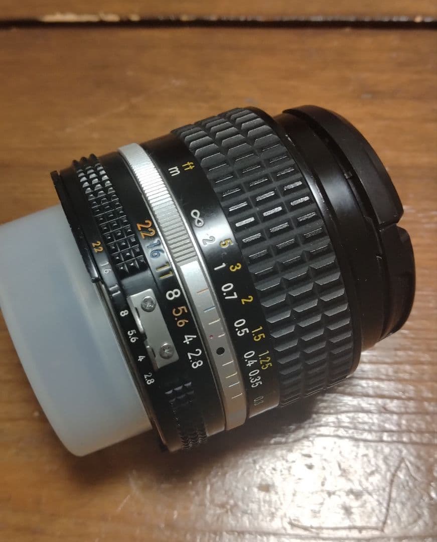 大幅値下げ！NIKKOR 24mm f/2.8 レンズ