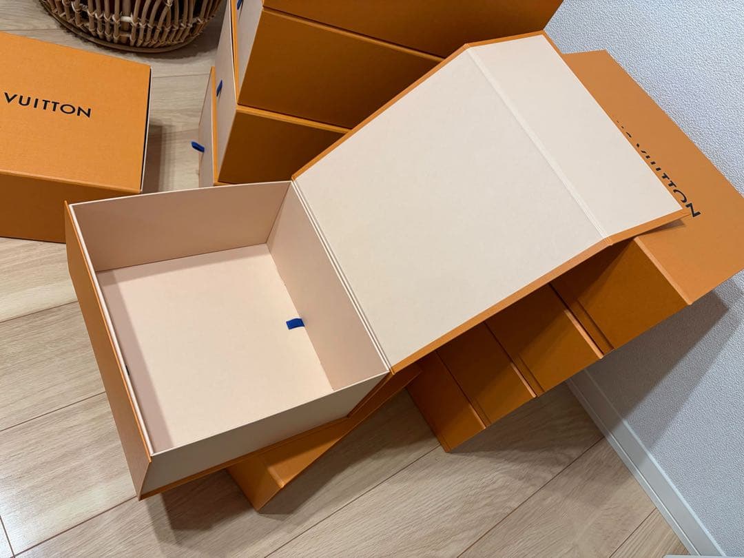 LOUIS VUITTON ルイヴィトン　空箱　11個