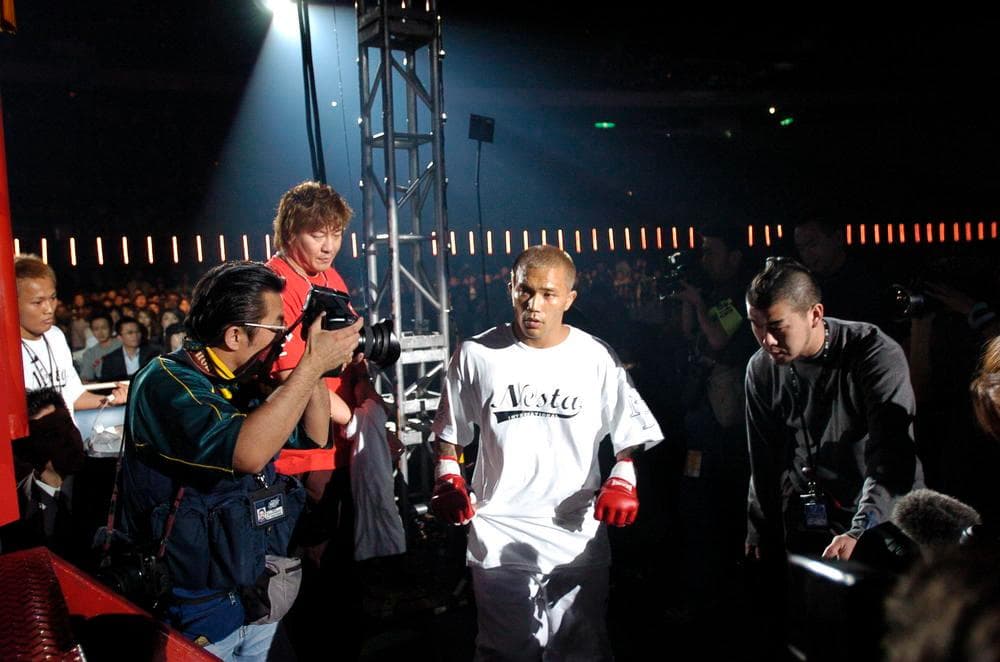 ISAMI 製 オープンフィンガーグローブ MMA グローブ イサミ