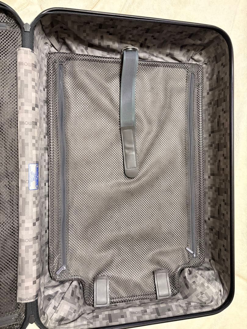 リモワ　サルサ　63L 4輪　マットブラック　TSA 廃盤　キャリーケース