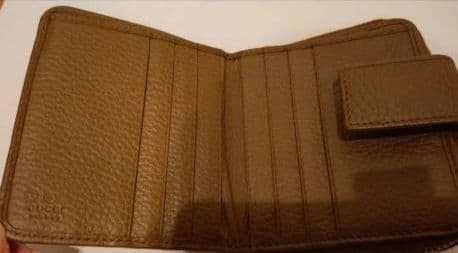 GUCCI 二つ折り財布