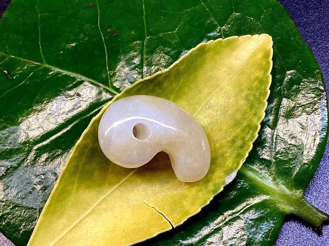 ✳一番数少ない【黄色】　半額以下の9800円　鑑別書無しの安価卸し‼️　本物保証‼️